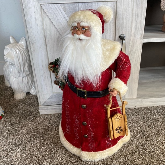 Vintage 18” Standing Santa Holding Wreath Sled Felt Coat Tree Topper Statue - Picture 6 of 12